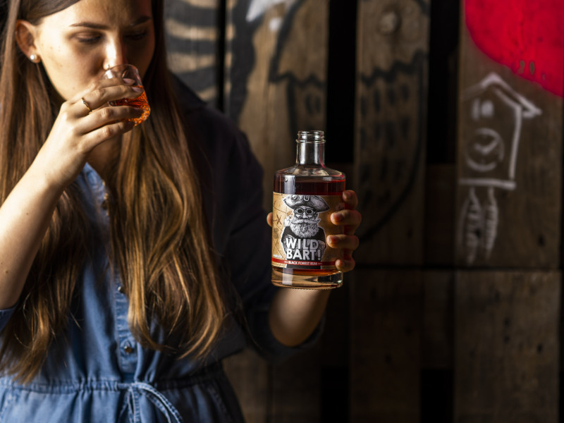Wildbart! Rum 0,5l » Weiß Destillerie.
